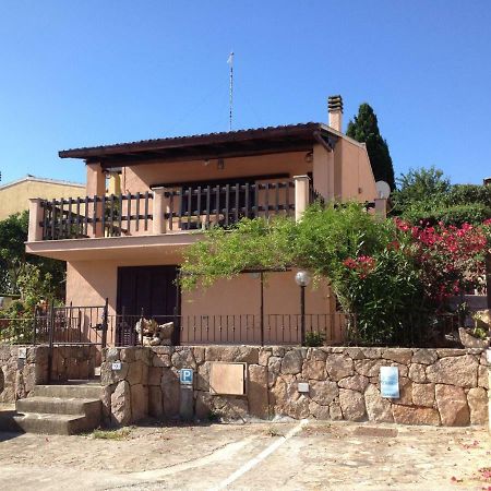 Appartamenti Le Primule Golfo Aranci Exteriör bild